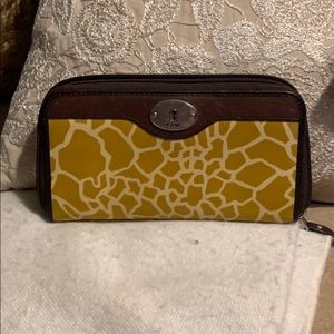 Giraffe fossil wallet